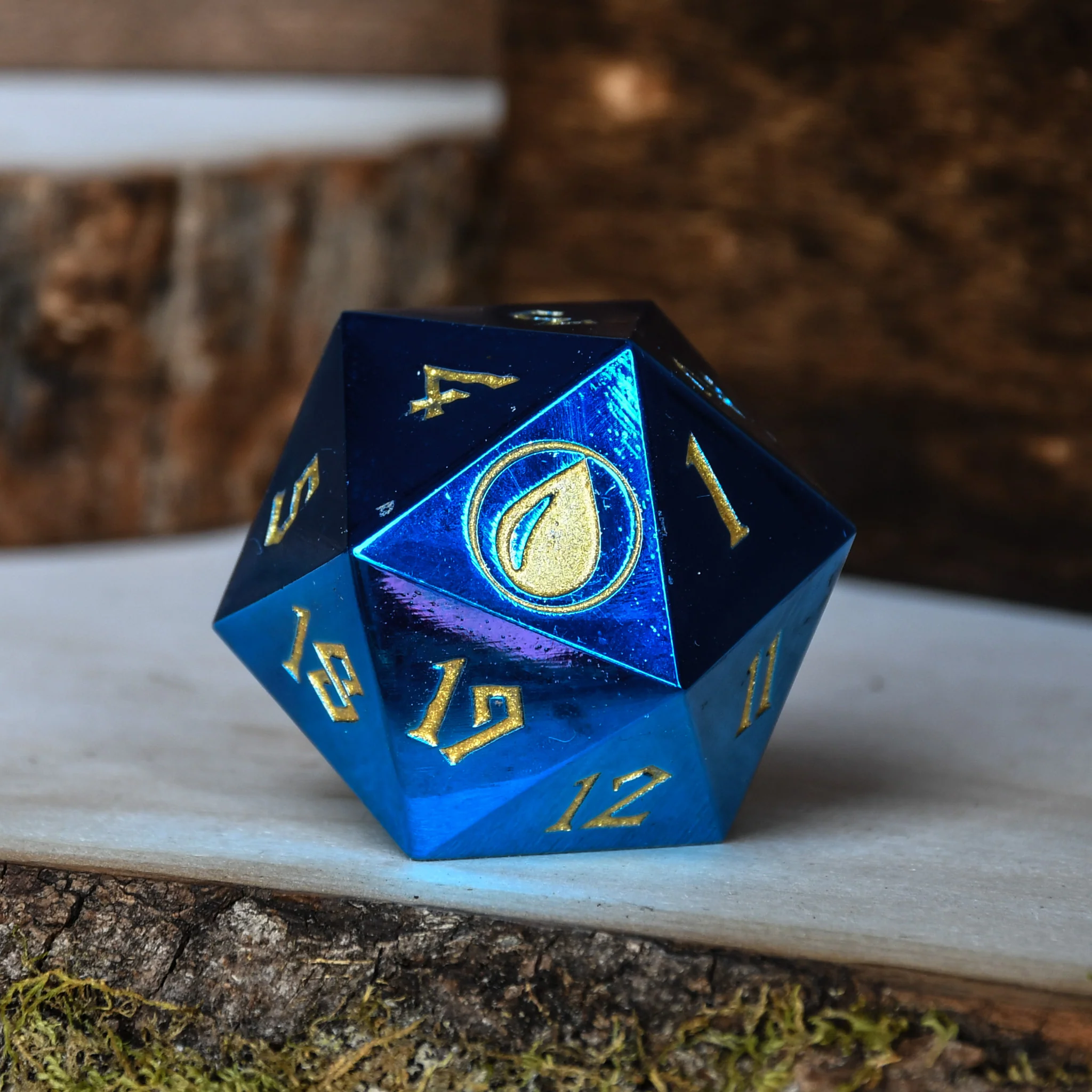 Island Mana Spindown Metal D20 - Image 3